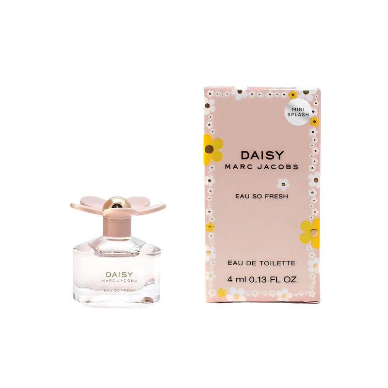 Marc Jacobs Ruby Red Grapefruit Raspberry Green Leaves Pear Violet Wild Rose Apple Blossom Lychee Jasmine Petals Musks Plum Cedarwood Ttatement Of Elegance And Fresh Eau De Toilette